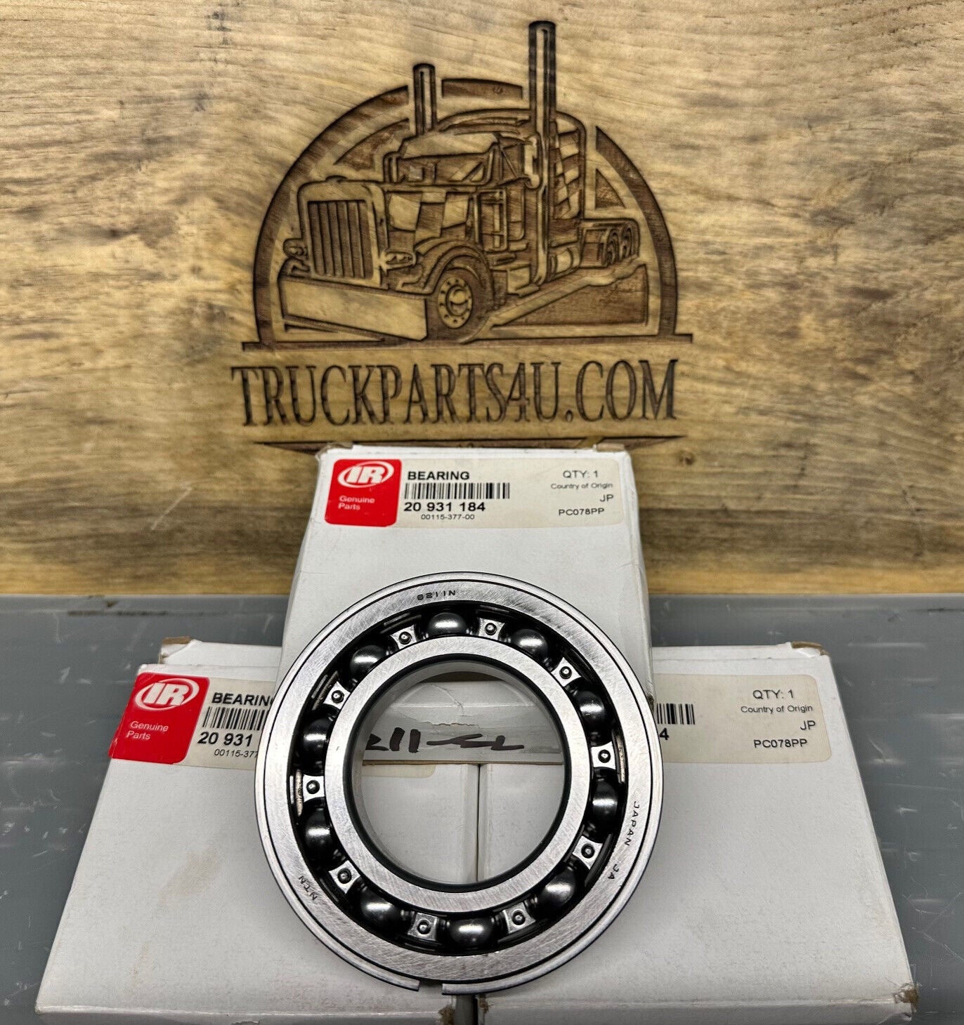 6211-SL NTN Bearing – Front of Box